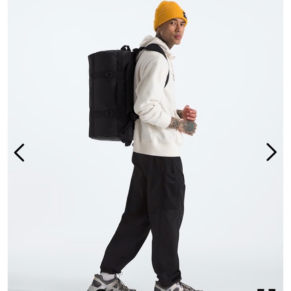 The North Face Golden State Duffle. Small. New with tags - Picture 2 of 6